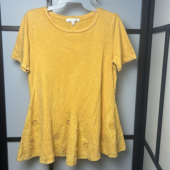 Anthropologie Eri & Ali Yellow Embroidered Flower Petal Flared Top Medium US$68 - Picture 4 of 12